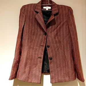 Le suit essential jacket size 8